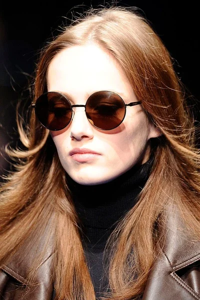 Look 12